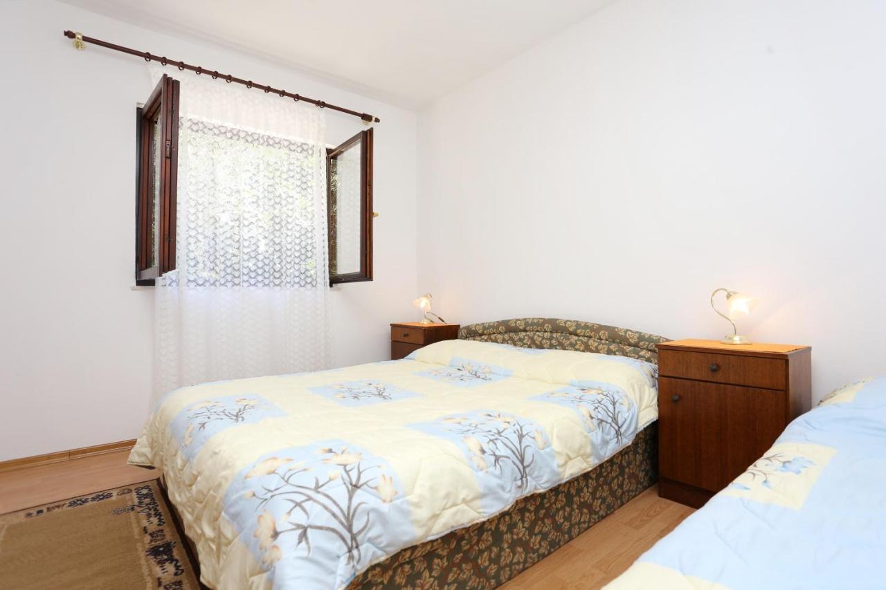 Family Friendly Seaside Apartments Razanj, Rogoznica - 10373 Exterior foto