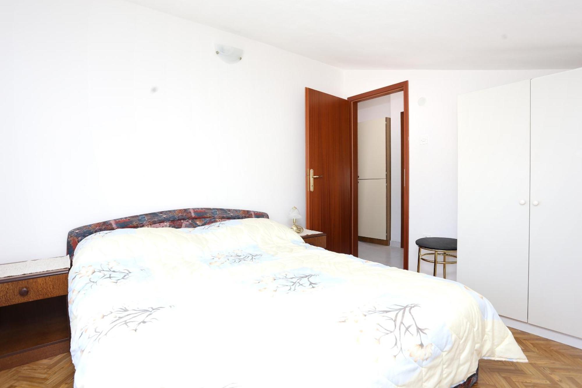 Family Friendly Seaside Apartments Razanj, Rogoznica - 10373 Zimmer foto