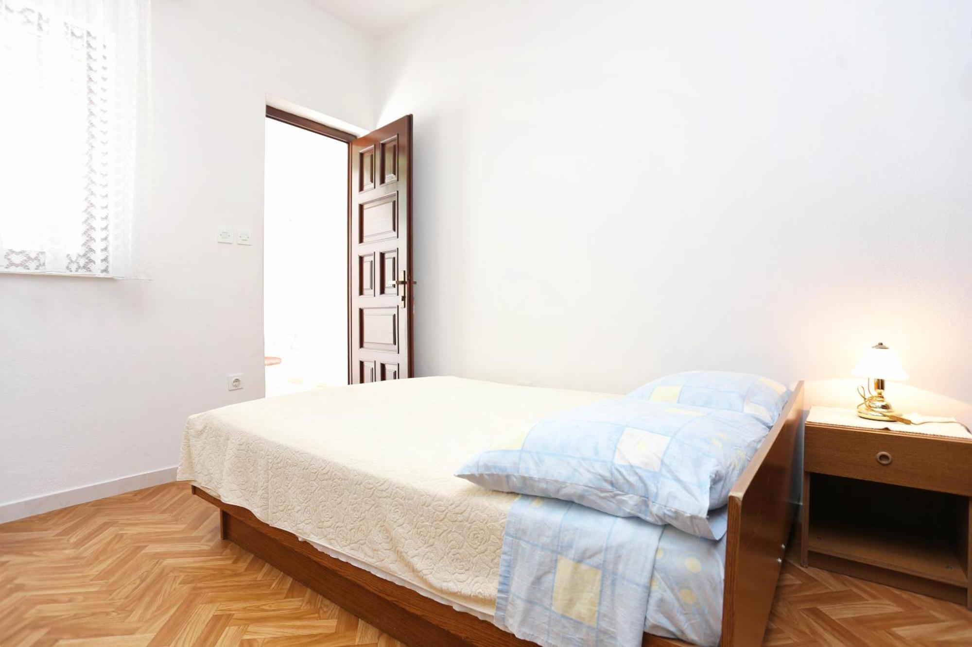 Family Friendly Seaside Apartments Razanj, Rogoznica - 10373 Zimmer foto